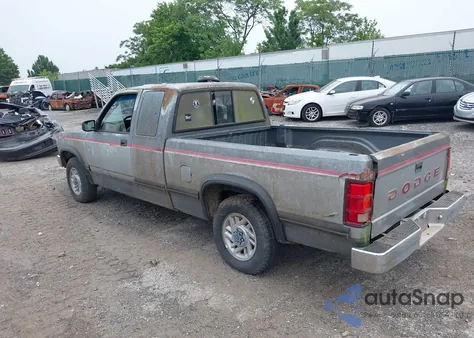 1992 Dodge Dakota из США, поврежденный, VIN 1B7FL23X1NS640431